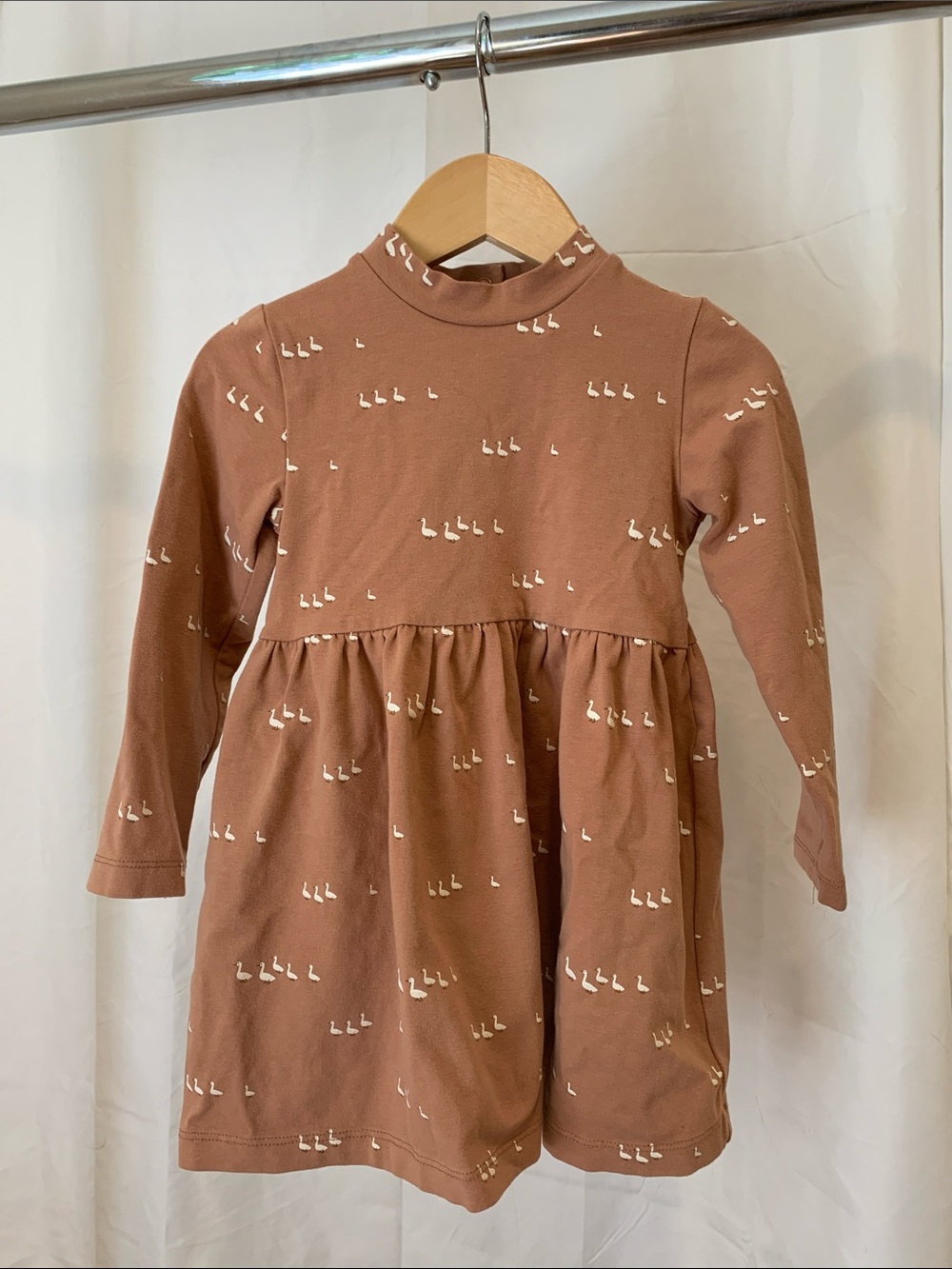 Adorable H+M Swan Dress 18M—2Y